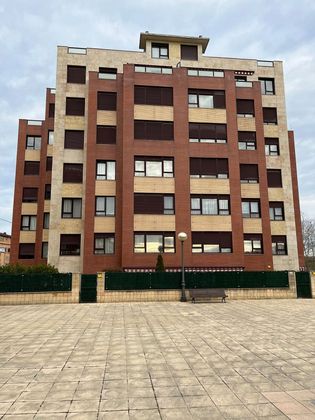 Foto 2 de Pis en venda a calle Castor Agra García de 3 habitacions amb piscina i garatge