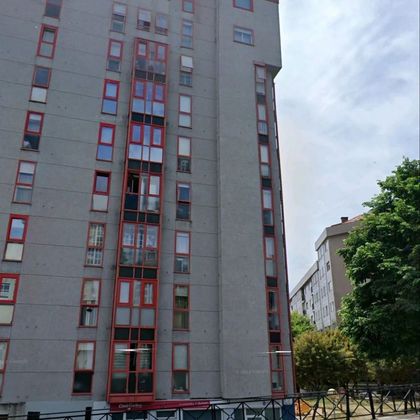 Foto 1 de Venta de piso en As Travesas - Balaídos de 2 habitaciones con garaje y balcón