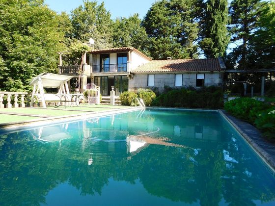 Foto 1 de Xalet en venda a Cotobade de 5 habitacions amb terrassa i piscina
