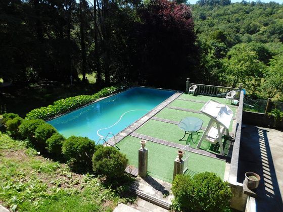 Foto 2 de Xalet en venda a Cotobade de 5 habitacions amb terrassa i piscina