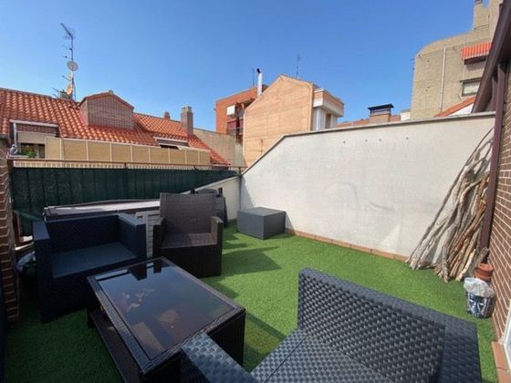 Foto 2 de Àtic en venda a Centro - Palencia de 3 habitacions amb terrassa i garatge