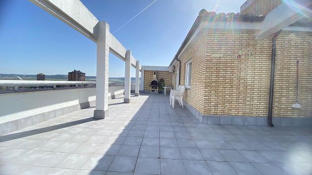 Foto 1 de Venta de ático en Campo de la Juventud de 2 habitaciones con terraza y aire acondicionado