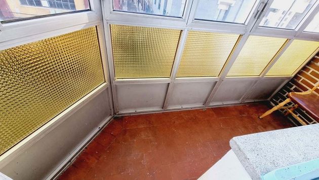Foto 2 de Pis en venda a San Martín del Rey Aurelio de 3 habitacions amb balcó i ascensor