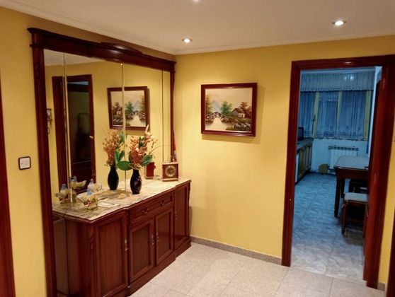 Foto 1 de Pis en venda a San Martín del Rey Aurelio de 3 habitacions amb calefacció i ascensor