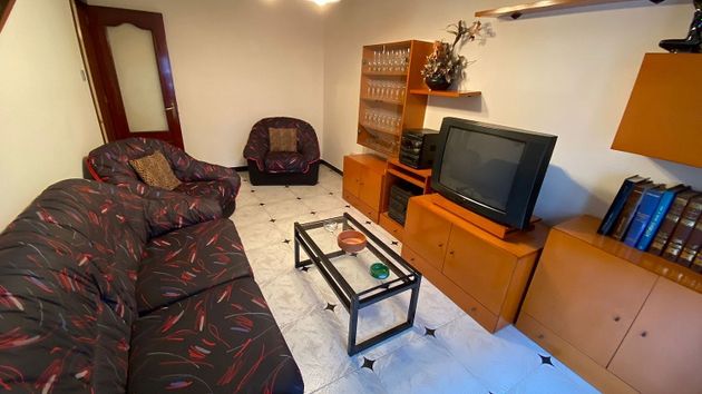 Foto 2 de Pis en venda a San Martín del Rey Aurelio de 3 habitacions amb calefacció