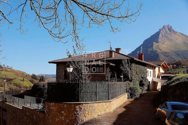 Foto 2 de Casa en venta en Zaldibia de 7 habitaciones con terraza y piscina