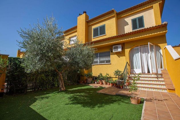 Foto 1 de Casa adossada en venda a Miguelturra de 4 habitacions amb terrassa i garatge
