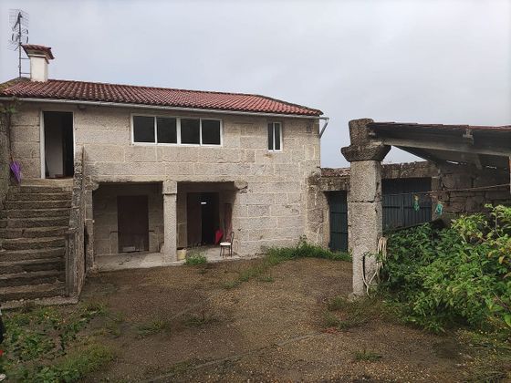 Foto 1 de Venta de casa en Gondomar de 2 habitaciones con garaje y jardín