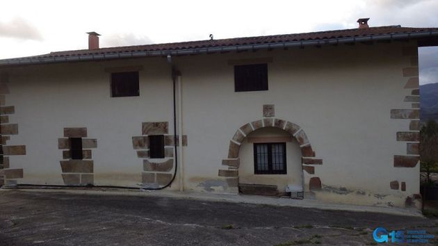 Foto 2 de Casa rural en venda a Ormaiztegi de 4 habitacions amb terrassa i jardí