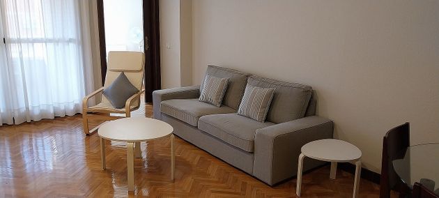 Foto 1 de Alquiler de piso en Ermitagaña - Mendebaldea de 2 habitaciones con terraza y garaje