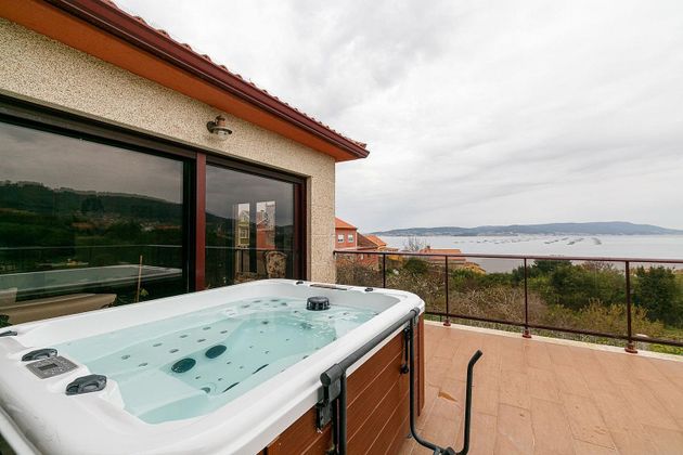 Foto 2 de Casa en venda a Bueu de 3 habitacions amb terrassa i piscina