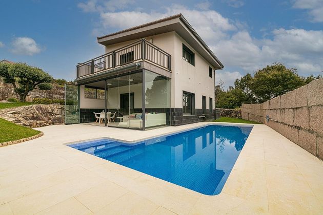 Foto 1 de Xalet en venda a Baiona de 3 habitacions amb terrassa i piscina