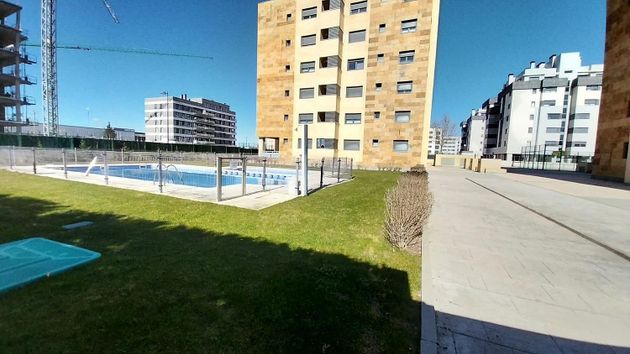 Foto 2 de Pis en venda a Arcas Reales - Pinar del Jalón de 3 habitacions amb piscina i garatge