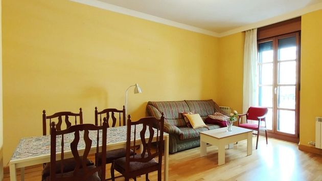 Foto 2 de Piso en alquiler en Pº Zorrilla - Cuatro de Marzo de 3 habitaciones con garaje y muebles