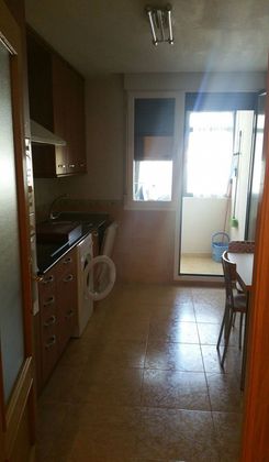 Foto 2 de Piso en venta en Almazán de 2 habitaciones con terraza y calefacción