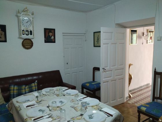 Foto 2 de Xalet en venda a Guaza de Campos de 5 habitacions i 180 m²