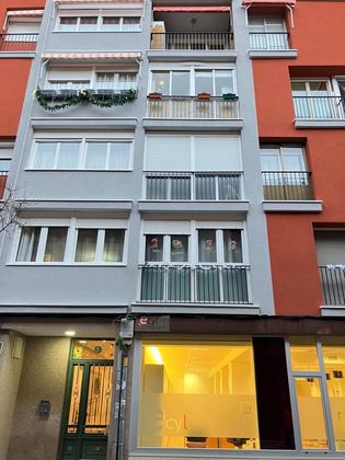 Foto 2 de Pis en venda a San Pablo y Santa Marina de 3 habitacions amb terrassa i calefacció
