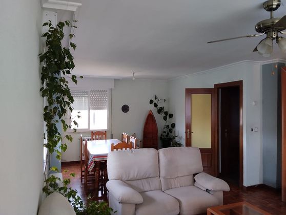 Foto 1 de Venta de piso en Villamuriel de Cerrato de 3 habitaciones con garaje y calefacción