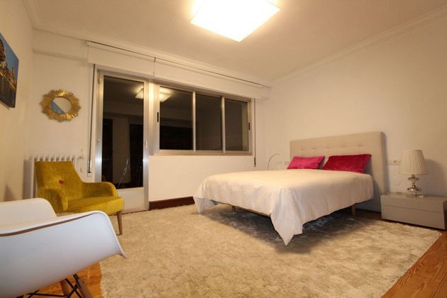 Foto 1 de Pis en venda a Lovaina - Aranzabal de 5 habitacions amb garatge i calefacció