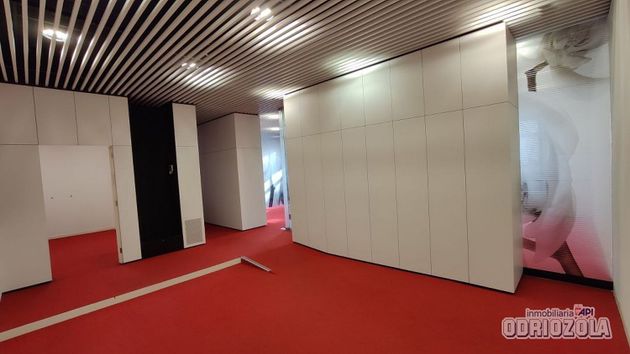 Foto 2 de Alquiler de oficina en calle Askatasunaren Hiribidea con aire acondicionado y ascensor