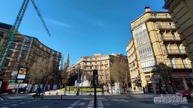 Foto 2 de Piso en venta en plaza De Bilbao de 5 habitaciones con balcón y aire acondicionado