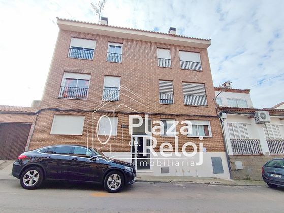 Foto 1 de Dúplex en venta en calle Toledo de 4 habitaciones con terraza y piscina