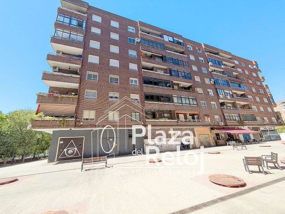 Foto 1 de Pis en venda a calle Miguel Angel de 3 habitacions amb terrassa i garatge