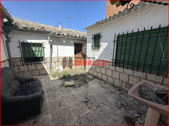 Foto 2 de Casa adossada en venda a Puebla de Montalbán (La) de 3 habitacions i 90 m²