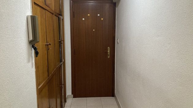 Foto 2 de Piso en venta en calle Lorenzo Menendez de 3 habitaciones con calefacción y ascensor
