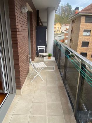 Foto 1 de Venta de piso en calle Bista Alai de 2 habitaciones con terraza y calefacción