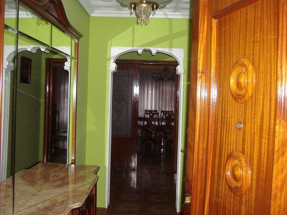Foto 1 de Pis en venda a calle Marqués de San Feliz de 3 habitacions amb calefacció i ascensor