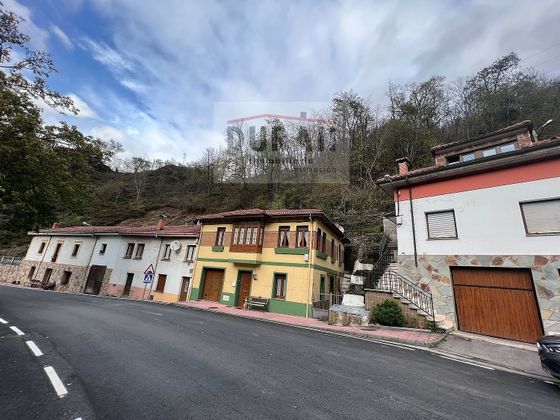 Foto 2 de Casa en venda a calle Aldea Espineo de 4 habitacions amb terrassa i garatge