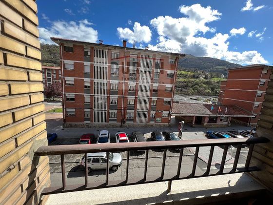 Foto 1 de Pis en venda a calle Luis Menéndez Pidal de 4 habitacions amb terrassa i balcó