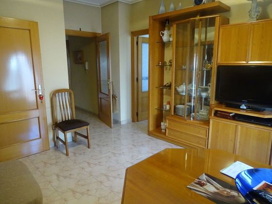 Foto 1 de Piso en venta en Manzanares de 2 habitaciones con terraza y muebles