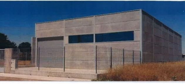 Foto 1 de Nau en venda a Manzanares de 430 m²