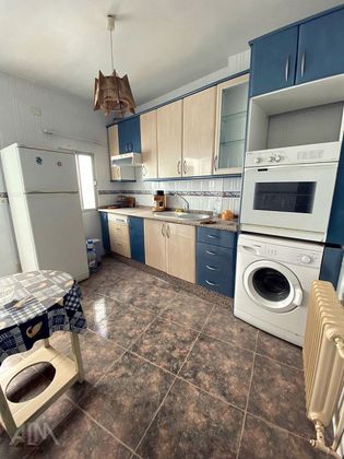 Foto 2 de Piso en venta en Manzanares de 4 habitaciones con terraza y garaje