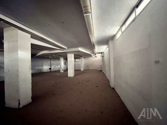 Foto 2 de Local en venda a Manzanares de 184 m²