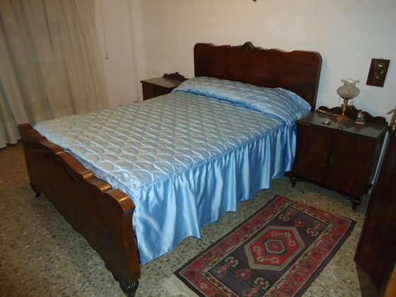 Foto 1 de Piso en venta en Manzanares de 4 habitaciones con muebles y aire acondicionado