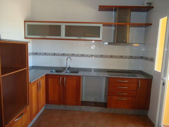 Foto 2 de Casa en venda a Manzanares de 3 habitacions amb terrassa i aire acondicionat