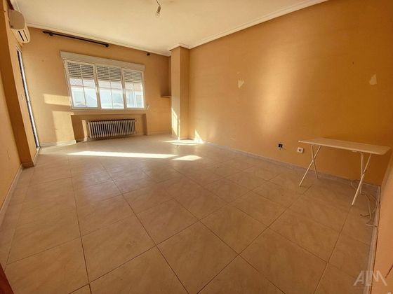Foto 1 de Piso en venta en Manzanares de 3 habitaciones con terraza y garaje