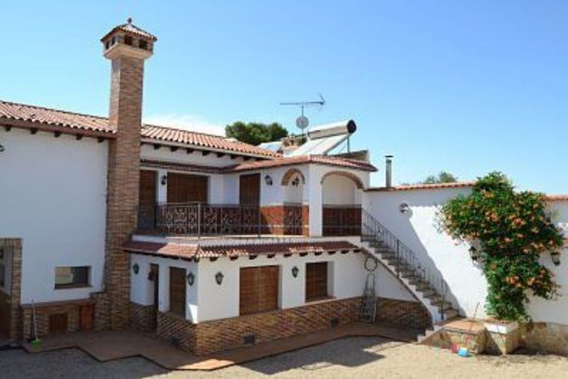 Foto 1 de Casa en venda a Llanos del Caudillo de 5 habitacions amb terrassa i garatge