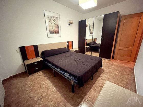 Foto 1 de Piso en venta en Manzanares de 2 habitaciones con aire acondicionado y calefacción