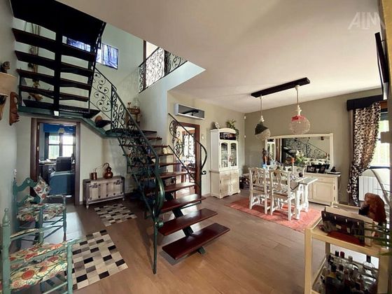 Foto 1 de Casa en venda a Manzanares de 5 habitacions amb terrassa i piscina