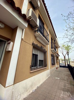 Foto 2 de Casa en venda a Manzanares de 3 habitacions amb terrassa i garatge