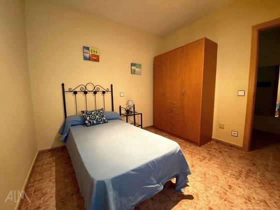 Foto 2 de Piso en venta en Manzanares de 2 habitaciones con garaje y calefacción