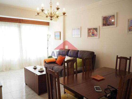 Foto 1 de Alquiler de piso en Cabanas de 3 habitaciones con terraza y muebles