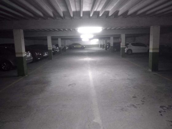 Foto 2 de Garatge en lloguer a Zona de Plaza de Barcelos de 16 m²