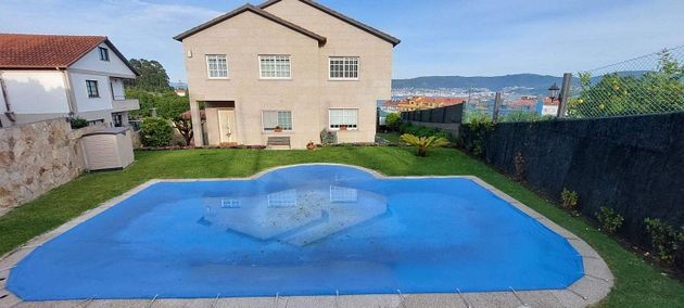 Foto 2 de Xalet en venda a Poio de 3 habitacions amb terrassa i piscina