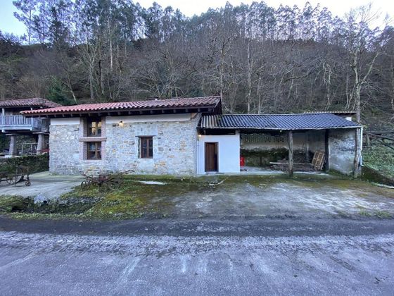 Foto 2 de Xalet en venda a Ribadesella de 2 habitacions amb garatge i jardí