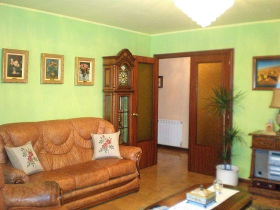 Foto 2 de Piso en venta en Ribadesella de 4 habitaciones con calefacción